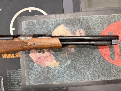 Picture of Used Air Arms TX200 Walnut Stock Left Handed .22